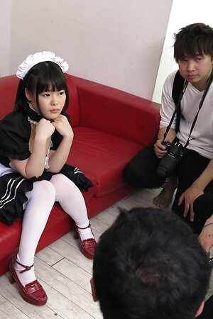 Chubby waitress Ai Mashira sucks two cocks in the same time