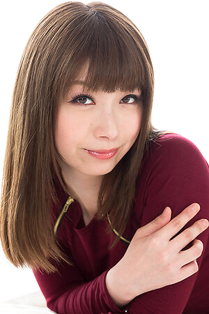 Hairy pussy brunette Tsubaki Katou spreading legs and teasing the viewer